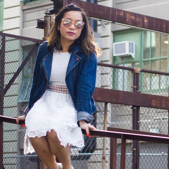 White dress - Picture 4 of 4